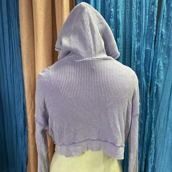 Cropped lilac T shirt waffle with hood - Picture 5 of 6
